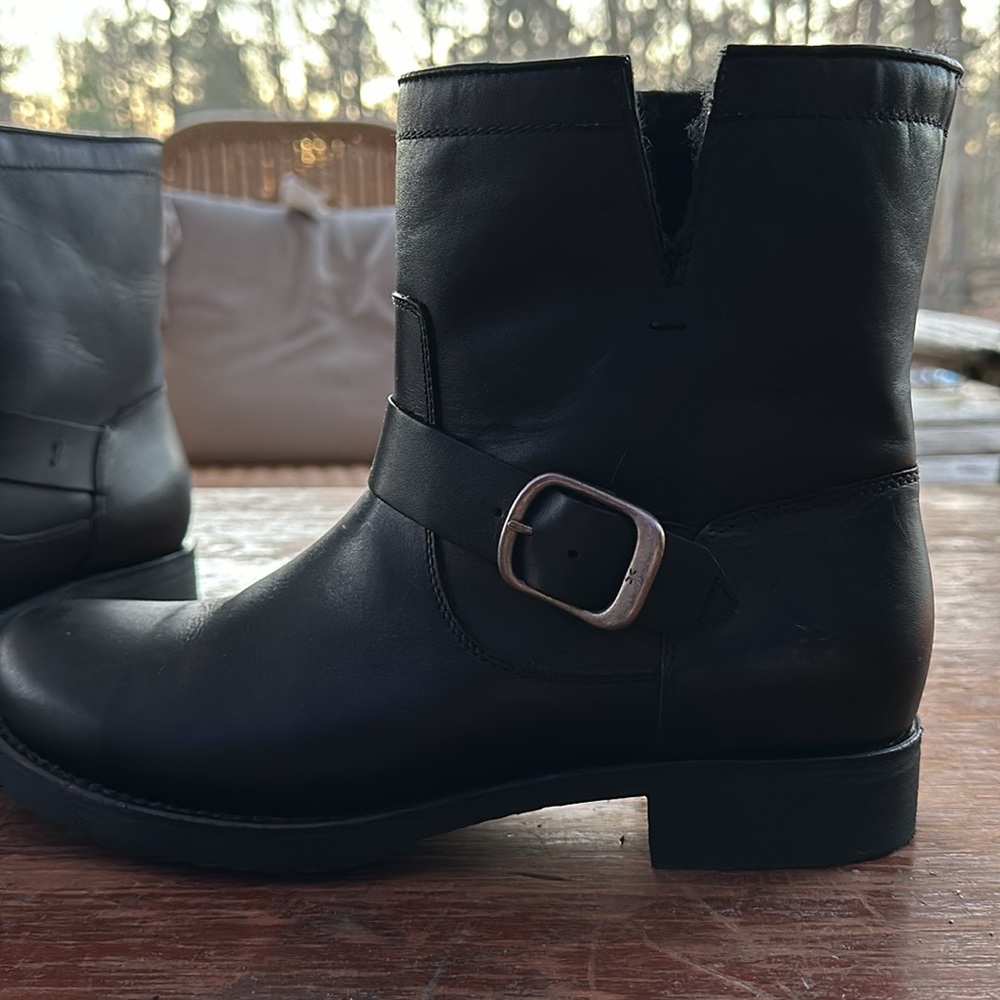 Frye boots with Sherpa lining. Wore them 1 time. In brand new condition. - Picture 2 of 9